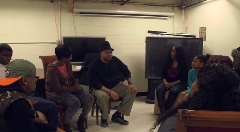 Une discussion des jeunes noirs canadiens