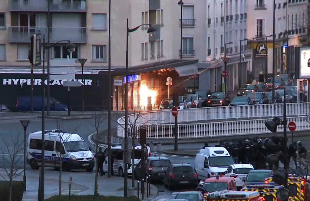 Supermarket attacked in Paris, January 9, 2015