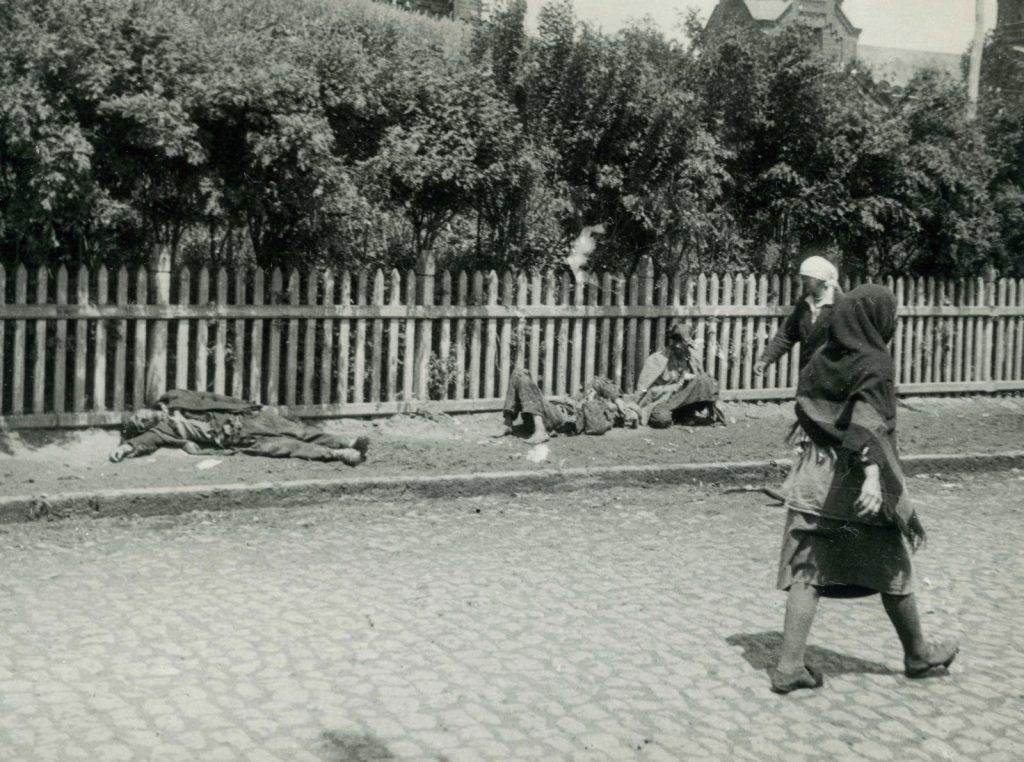 Dying peasants on the streets of Kharkiv during the Famine-Genocide